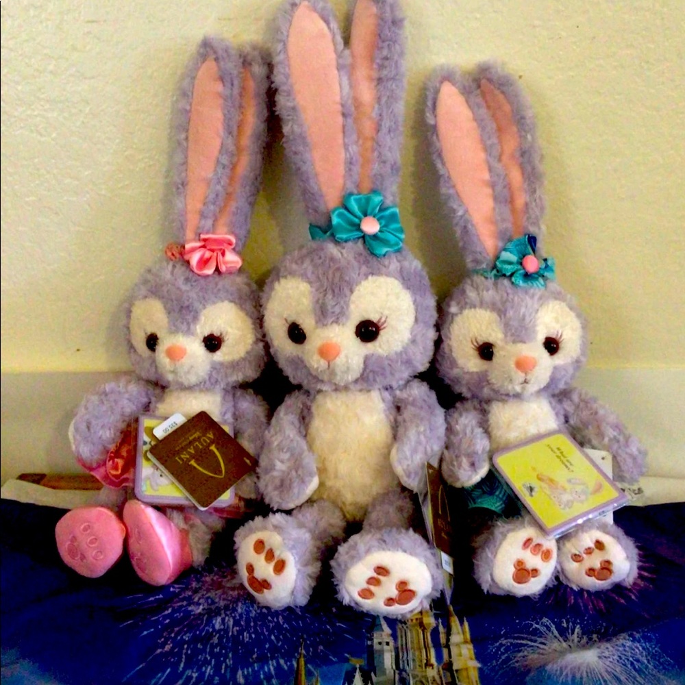 Disneyland park plush aulani